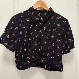 Wild Fable Cropped Black Floral Button Down Shirt